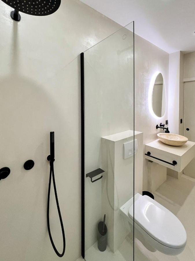 Superb Apartment Palais Royal Louvre Museum Free Netflix Paris Luaran gambar